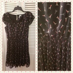 Cute Eiffel Tower print dress 🗼